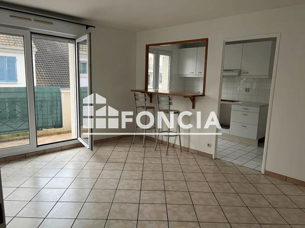 Location Appartement 2 pièces 37.5 m² - 19 RUE MARIE CURIE Chilly - Mazarin 91380