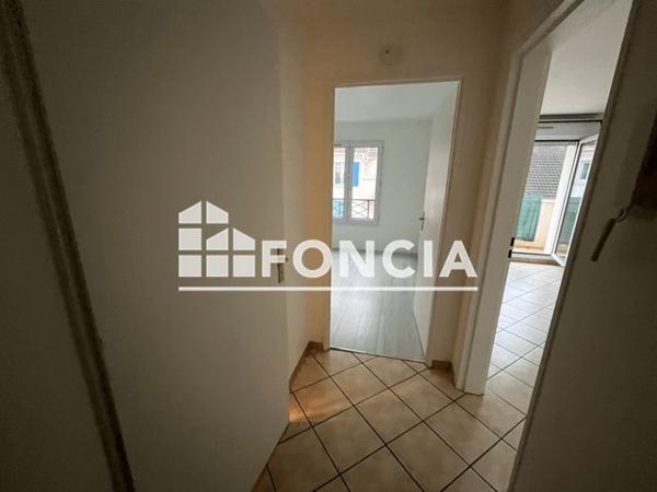 Location Appartement 2 pièces 37.5 m² - 19 RUE MARIE CURIE Chilly - Mazarin 91380