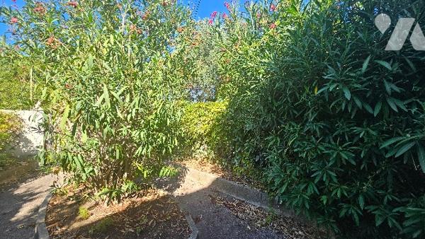 À vendre : Charmante maison T4 à rénover dans un lotissement paisible !