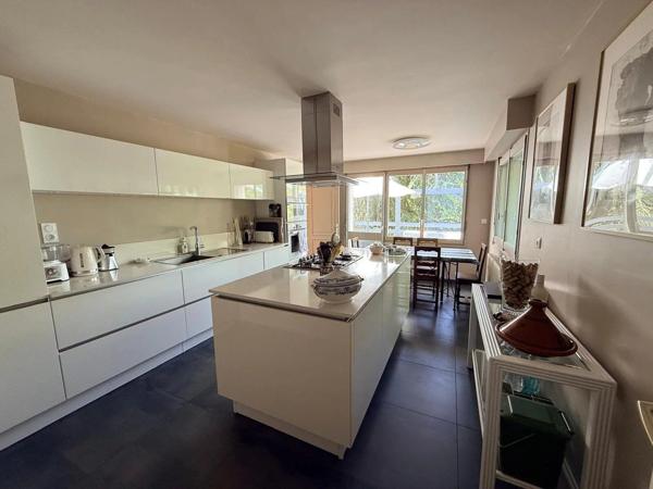 Vente Maison 10 pièces 297 m2 à Chartres