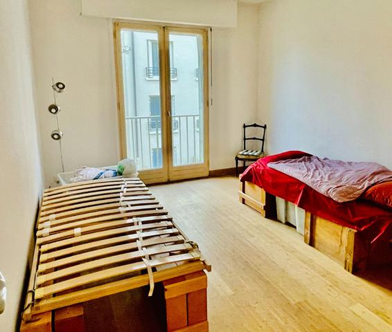 Appartement Versailles centre, 7 pièces avec balcon 150 m² parking double sous-sol cave ascenseur 5 chambres