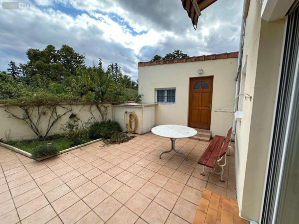 Maison de ville à vendre à Pessac en Gironde (33600), ref : 147/831 Haut Brion-Brivazac