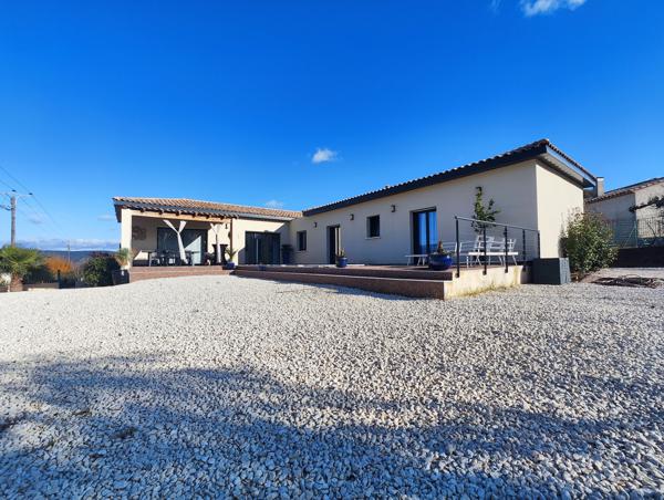 Clermont-l'Hérault (34800) Magnifique Villa T5 de 138m2 sur 1344m2 de terrain avec piscine