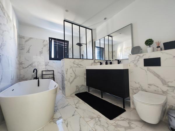Clermont-l'Hérault (34800) Magnifique Villa T5 de 138m2 sur 1344m2 de terrain avec piscine