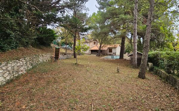 Maison à vendre    4 pièces •  Junas