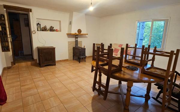 Maison à vendre    4 pièces •  Junas