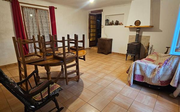 Maison à vendre    4 pièces •  Junas