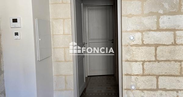 Location Studio 29.6 m² - Villeneuve-lès-avignon 30400