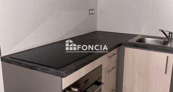 Location Studio 29.6 m² - Villeneuve-lès-avignon 30400
