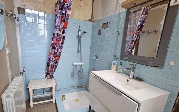 Maison à vendre    6 pièces •  Saint-Jean-d'Angély