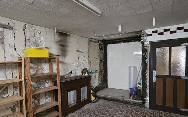 Maison à vendre    6 pièces •  Saint-Jean-d'Angély