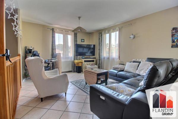 Maison avec jardin et garage quartier fée des eaux