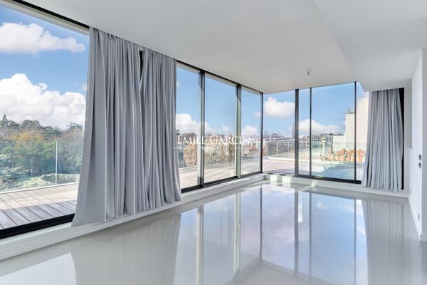 A vendre - Appartement - 160 m² - Paris - 75014 - Parc Montsouris  - terrasse de 90 m²