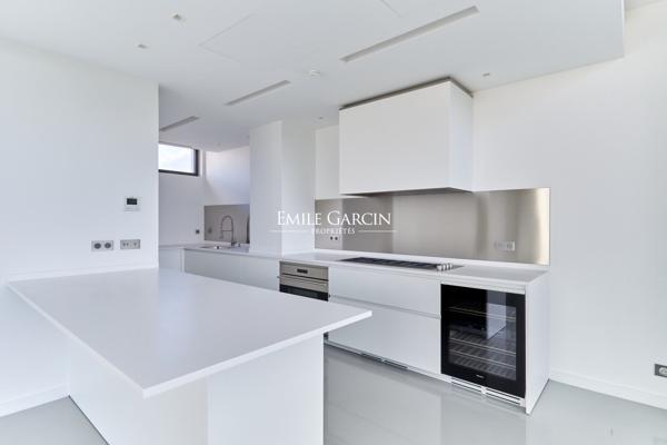 A vendre - Appartement - 160 m² - Paris - 75014 - Parc Montsouris  - terrasse de 90 m²