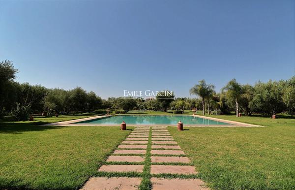 Propriété à vendre sur la route de Ouarzazate à Marrakech