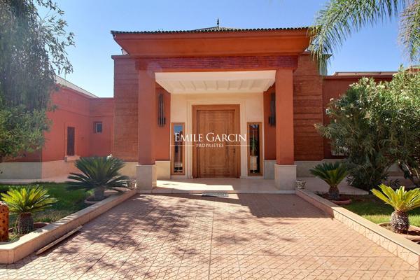 Propriété à vendre sur la route de Ouarzazate à Marrakech