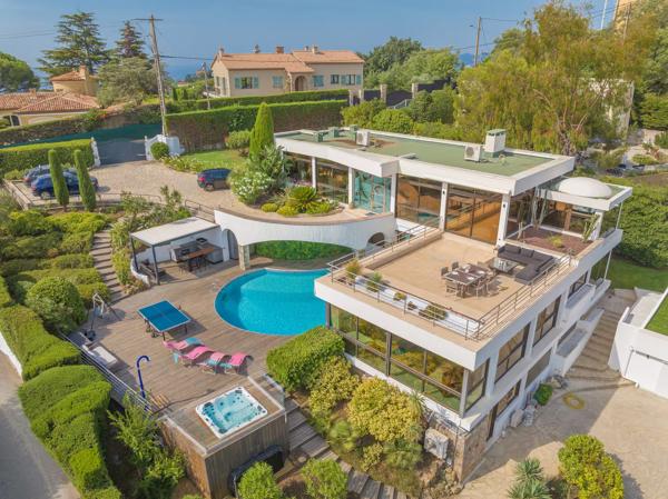 Maison 8 pièces 342 m2