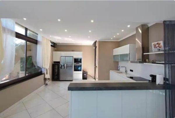 Maison 8 pièces 342 m2