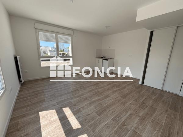 Location Appartement 2 pièces 41.97 m² - 86-90 BOULEVARD JEAN JAURES Joue-les-tours 37300