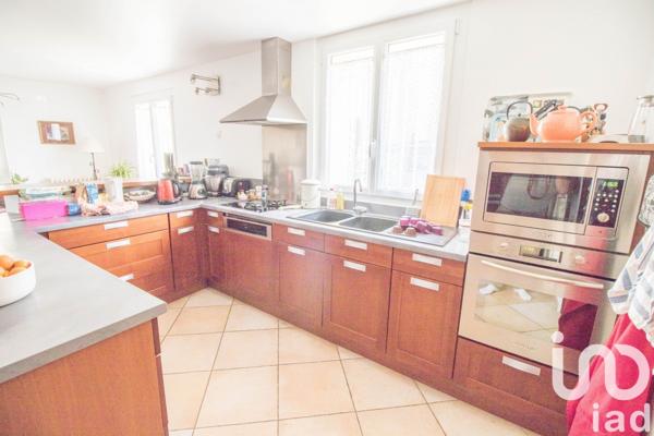 Maison 6 pièces de 167 m² à Nanteuil-lès-Meaux (77100)