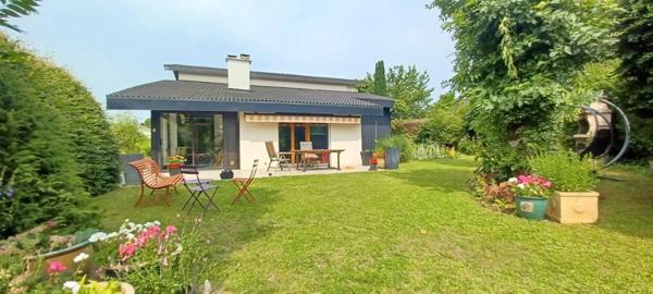 Challex (01630) Maison individuelle 190 m2 garage et jardin