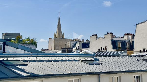 A VENDRE CHARMANT 2/3P ATYPIQUE 35M2 DUPLEX 3E DERN.ETAGE PARIS 10E GONCOURT BELLEVILLE