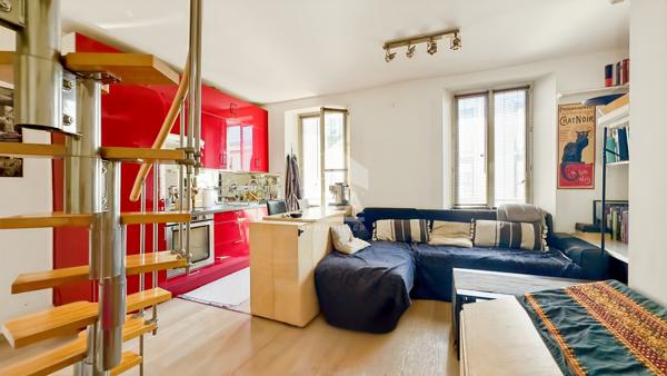 A VENDRE CHARMANT 2/3P ATYPIQUE 35M2 DUPLEX 3E DERN.ETAGE PARIS 10E GONCOURT BELLEVILLE
