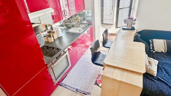 A VENDRE CHARMANT 2/3P ATYPIQUE 35M2 DUPLEX 3E DERN.ETAGE PARIS 10E GONCOURT BELLEVILLE