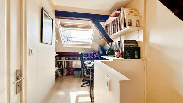 A VENDRE CHARMANT 2/3P ATYPIQUE 35M2 DUPLEX 3E DERN.ETAGE PARIS 10E GONCOURT BELLEVILLE