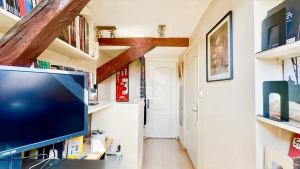 A VENDRE CHARMANT 2/3P ATYPIQUE 35M2 DUPLEX 3E DERN.ETAGE PARIS 10E GONCOURT BELLEVILLE