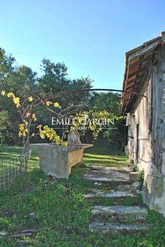 A vendre - Propriété sur 4 hectares - Aix-en-Provence