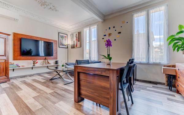 Appartement à vendre    3 pièces • 65 m2 Nice