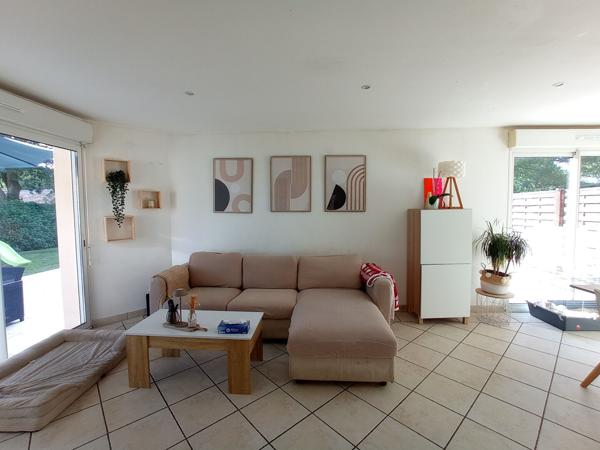 Maison 4 pièces de 100 m2 de plain pied. BRECH , Brech