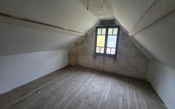 Maison à vendre    6 pièces •  Guise