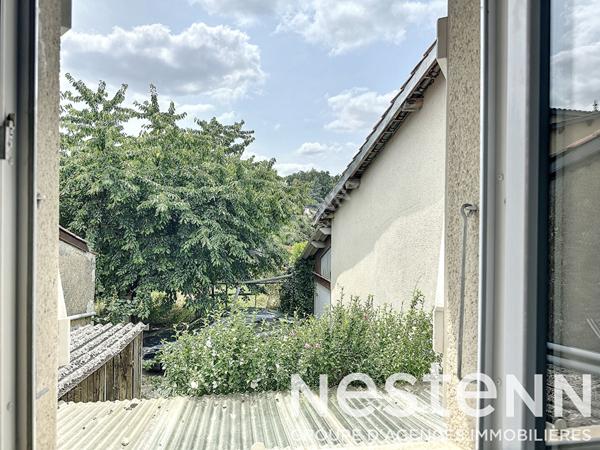 A vendre Maison en pierre 4 chambres avec jardin centre ville de Pavie