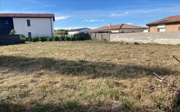 Terrain à vendre |  Lherm |  714 m²