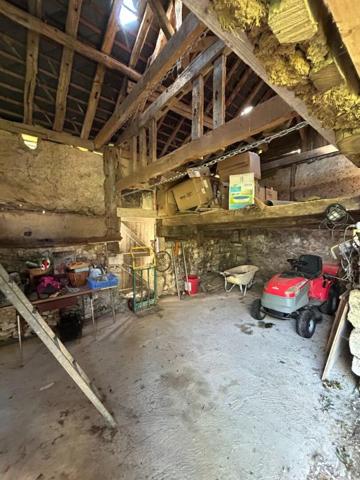 14100  Maison 6 pièces  4 chambres 252 500 Euros