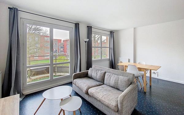 Appartement à vendre    2 pièces • 46,20 m2 Guyancourt