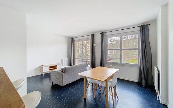 Appartement à vendre    2 pièces • 46,20 m2 Guyancourt
