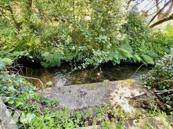 Maison à Vendre à Saint-Michel-en-Grève (22300) en Côtes-d'Armor (22)

Plage a pied et quarti...