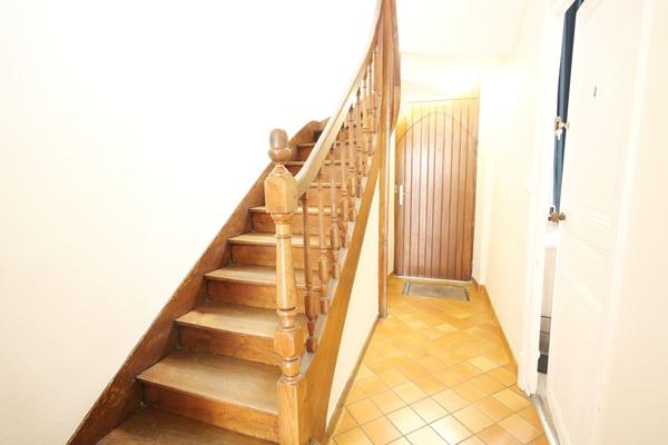 Ensemble immobilier de 366 m2, polyvalent et exceptionnel, jardin de 300 m2. Proche du centre d'Angers, ce bie , Angers