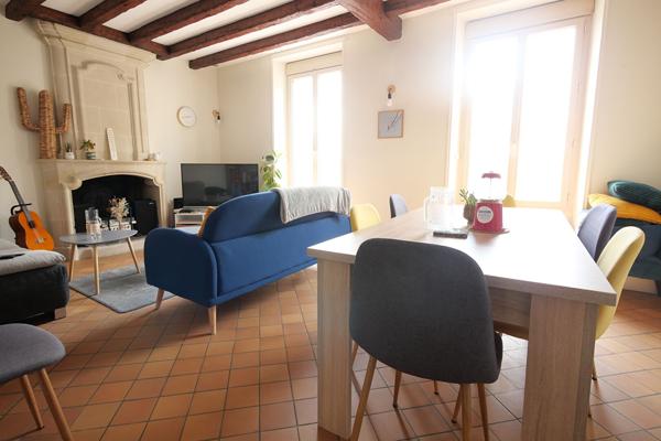 Ensemble immobilier de 366 m2, polyvalent et exceptionnel, jardin de 300 m2. Proche du centre d'Angers, ce bie , Angers