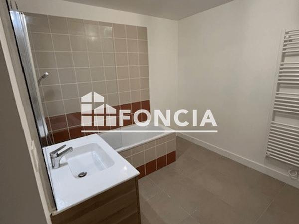 Location Appartement 2 pièces 62.09 m² - 5 avenue Pierre brosselette Armentieres 59280