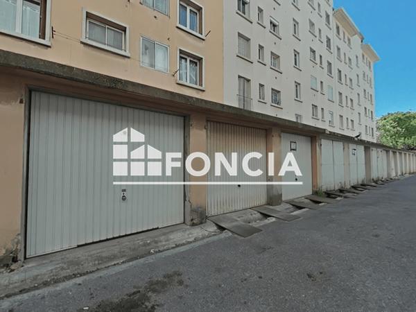 Location Parking 11 m² - 42 RUE DU ROY RENE Toulon 83200