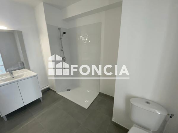 Location Appartement 2 pièces 41.7 m² - RUE DE RUFFI / RUE URBAIN V Marseille 13002