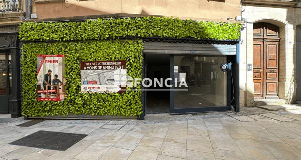 Location Local commercial 4 pièces 145 m² - Carpentras 84200