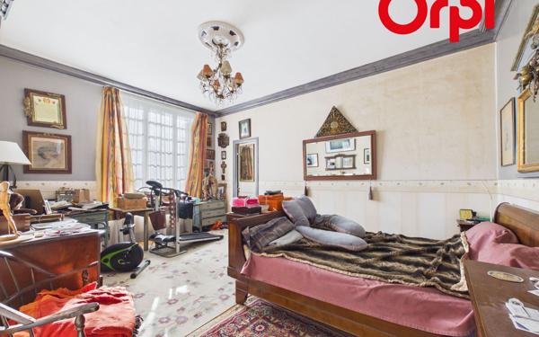 Maison à vendre    14 pièces •  Bernay