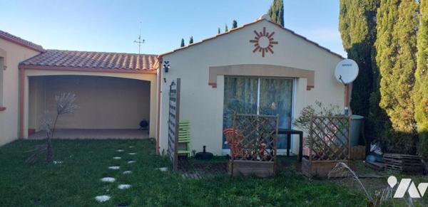 Maison de plain-pied 4 chambres + 1 studio + 1 garage