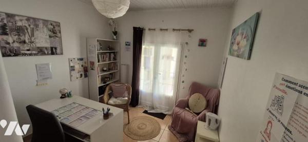 Maison de plain-pied 4 chambres + 1 studio + 1 garage