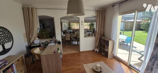 Maison de plain-pied 4 chambres + 1 studio + 1 garage
